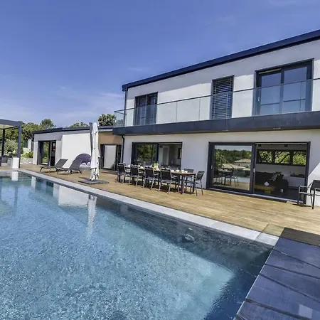 Villa Sudream House
